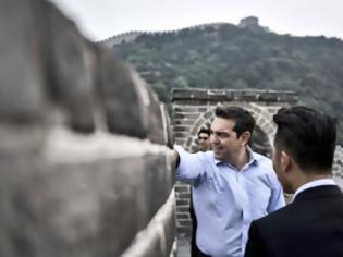 Φωτογραφία για Ο Αλέξης Τσίπρας στο Σινικό Τείχος - Τι έγραψε στο βιβλίο επισκεπτών; [photo]