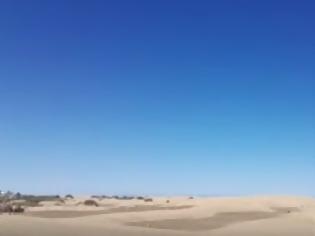 Φωτογραφία για Η παραλία που μοιάζει σαν να είσαι σε έρημο... [video]