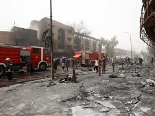 Φωτογραφία για Στους 35 οι νεκροί από την τριπλή επίθεση βομβιστών αυτοκτονίας στη Βαγδάτη
