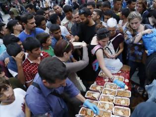 Φωτογραφία για Αποχή επί μια εβδομάδα από το φαγητό κάνουν οι πρόσφυγες στη Μυρσίνη Ηλείας!