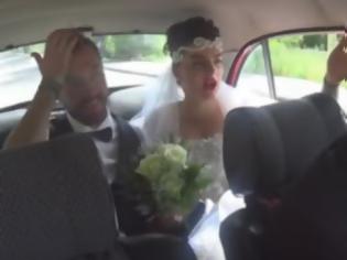 Φωτογραφία για Θα κλάψετε από τα γέλια! ''Σκασμός εσύ Νικολάκη'' είπε η νύφη στο γαμπρό και τον άφησε στα... κρύα του λουτρού! [video]