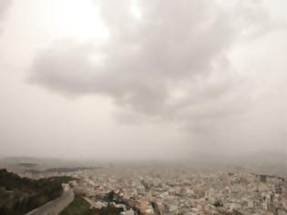 Φωτογραφία για Αποπνικτική η ατμόσφαιρα στην Αθήνα - Το όζον είναι στο «κόκκινο»