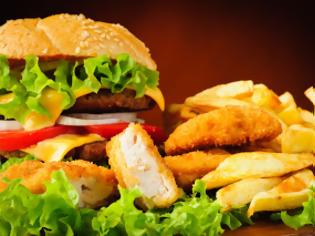 Φωτογραφία για ΣΟΚ! Τι προκαλεί το fast food ΕΚΤΟΣ από παχυσαρκία;