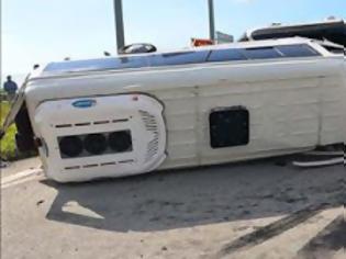 Φωτογραφία για Νέα τραγωδία στην Τουρκία - Τουριστικό λεωφορείο ανατράπηκε - 6 νεκροί και 20 τραυματίες [photos]