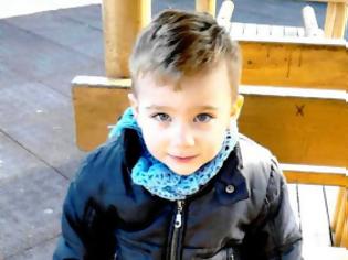 Φωτογραφία για Θρήνος για τον 4χρονο Κωνσταντίνο που έχασε τη μάχη για τη ζωή