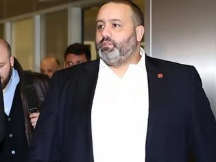 Φωτογραφία για ΤΟ ΚΑΥΣΤΙΚΟ ΠΟΣΤΑΡΙΣΜΑ ΤΟΥ ΚΑΡΑΠΑΠΑ ΓΙΑ ΤΗΝ... «ΔΗΜΟΣΙΟΓΡΑΦΙΚΗ ΠΟΡΝΕΙΑ»! (ΡΗΟΤΟ)