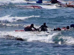 Φωτογραφία για ΣΟΚ στην Μεσόγειο: Βρέθηκαν πτώματα γυναικών και ενός άντρα σε λέμβο