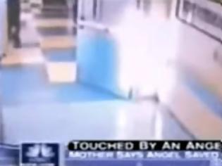 Φωτογραφία για ΑΠΙΣΤΕΥΤΟ ΒΙΝΤΕΟ: Άγγελος καταγράφηκε σε νοσοκομείο και λίγο μετά... [video]