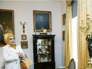 Φωτογραφία για Και όμως γίνεται! Η κυρία Ερντογάν πίνει τσάι 1.700 ευρώ το κιλό