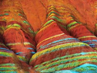 Φωτογραφία για Τα απίστευτα πολύχρωμα βράχια της Κίνας [photos]