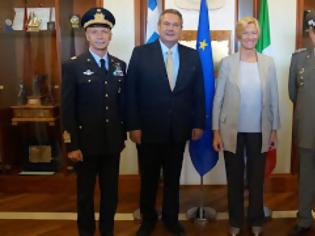 Φωτογραφία για Συνάντηση  Πάνου Καμμένου με την Υπουργό Άμυνας της Ιταλίας Roberta Pinotti στην αεροπορική βάση «Galatina» στο Λέτσε της Ιταλίας [photos]