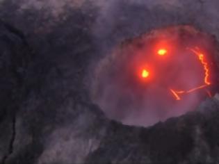 Φωτογραφία για H απίθανη εικόνα από το ηφαίστειο της Χαβάης που κάνει το γύρο του κόσμου