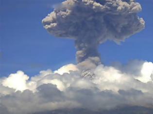 Φωτογραφία για «Ξύπνησε» το ηφαίστειο Ποποκατέπετλ στο Μεξικό και άρχισε να «βρυχάται» [video]
