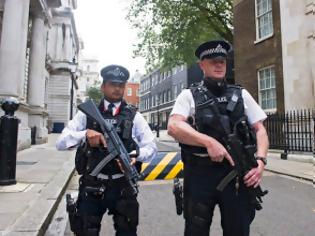 Φωτογραφία για Κι άλλοι ένοπλοι αστυνομικοί στο Λονδίνο