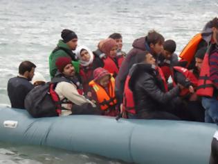 Φωτογραφία για Σώοι και αβλαβείς ανασύρθηκαν οι δύο πρόσφυγες που αγνοούνταν μετά το σημερινό ναυάγιο στη Μυτιλήνη!