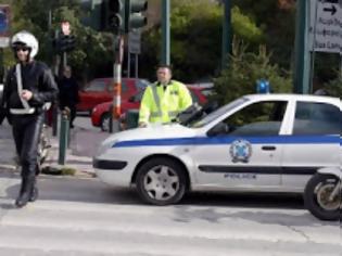 Φωτογραφία για Περιπολία με... γερανό από αστυνομικούς της τροχαίας Χαλκηδόνας στη Θεσσαλονίκη