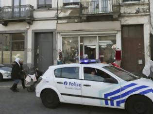 Φωτογραφία για Η αστυνομία συνέλαβε άντρα οπλισμένο με ματσέτα στη Λιέγη - Τα μέτρα ασφαλείας Βελγίου έχουν αυξηθεί
