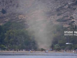 Φωτογραφία για Εντυπωσιακό και σπάνιο: Ανεμοστρόβιλος στο Ναύπλιο... [photos]