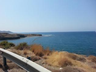 Φωτογραφία για Κύπρος: Άρχισε η διέλευση των λεωφορείων με τους Τ/κ μέσω του οδοφράγματος Λιμνίτη