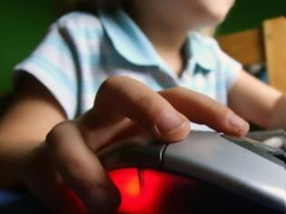 Φωτογραφία για Έφηβοι που παίζουν διαδικτυακά παιχνίδια πιθανό να έχουν καλύτερες επιδόσεις στο σχολείο