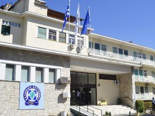 Φωτογραφία για Αστυνομικούς με ποδήλατα, που διέσωσαν Ισπανίδα υπήκοο, βράβευσε στην Κέρκυρα ο Γενικός Γραμματέας Δημόσιας Τάξης, Δημήτρης Αναγνωστάκης