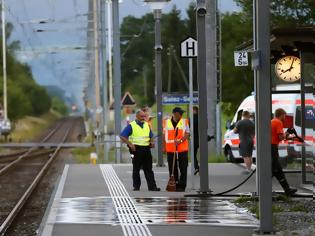Φωτογραφία για Νεκρός ο δράστης της χθεσινής επίθεσης σε τρένο στην Ελβετία