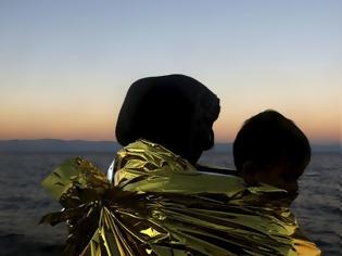Φωτογραφία για Διέσχισαν το Αιγαίο μέσα στην κακοκαιρία για να καταφέρουν να φτάσουν στην Ελλάδα