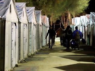 Φωτογραφία για NYT για τα ελληνικά κέντρα προσφύγων: Αθλιοι χώροι, σωροί σκουπιδιών, ανεπαρκή τρόφιμα
