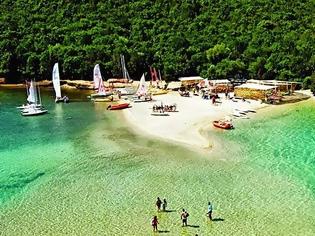 Φωτογραφία για Η Βοϊδοκοιλιά ανάμεσα στις ελληνικές παραλίες που είναι από άλλον πλανήτη