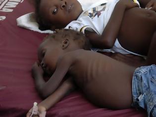 Φωτογραφία για Επανεκκινεί την προσπάθεια συγκέντρωσης πόρων για τα θύματα χολέρας στην Αϊτή ο Γενικός Γραμματέας Μπαν Κι Μουν