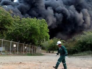 Φωτογραφία για Τεράστια πυρκαγιά στο μοναδικό διυλιστήριο της Νικαράγουας