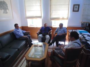 Φωτογραφία για Συνάντηση Περιφερειάρχη Κρήτης με το σύλλογο τριτέκνων Ηρακλείου
