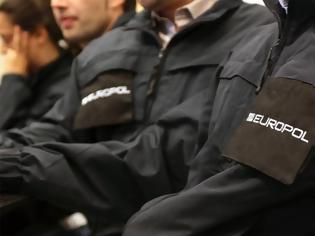 Φωτογραφία για Βρετανικός Τύπος: Στελέχη της Europol στην Ελλάδα για τον εντοπισμό τζιχαντιστών