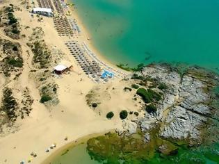 Φωτογραφία για Γαλαζοπράσινα νερά και μια απέραντη αμμουδιά...Αυτή είναι η καλοκαιρινή όαση της Β. Ελλάδας! [photos]