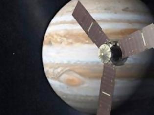 Φωτογραφία για Πετυχημένη η πρώτη προσέγγιση του Δία από το διαστημόπλοιο Juno