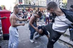 Βία και 450 συλλήψεις αμαύρωσαν το καρναβάλι του Notting Hill