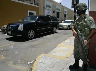 Φωτογραφία για Καθαιρέθηκε ο αρχηγός της ομοσπονδιακής αστυνομίας στο Μεξικό