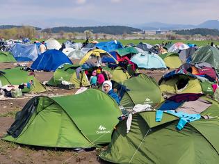 Φωτογραφία για ΙΣΑ: Η δημόσια υγεία και η ζωή των προσφύγων, παραδόθηκε στις ΜΚΟ