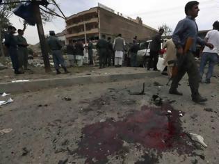 Φωτογραφία για Έκρηξη παγιδευμένου αυτοκινήτου στο Αφγανιστάν - Φόβοι για νεκρούς
