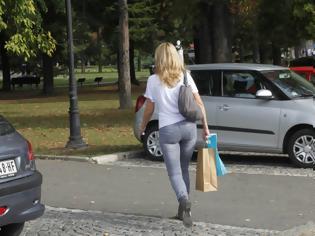 Φωτογραφία για Χαμός στην Πάτρα! Τα 0,50€ που ζήτησε από γυναίκα που περπατούσε ήταν το δόλωμα