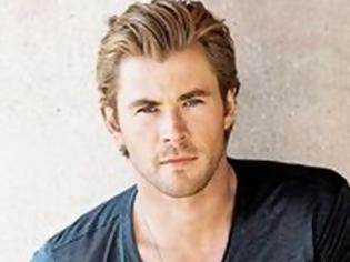 Φωτογραφία για Ο Chris Hemsworth σε μία παιδική φωτογραφία που πρέπει όπωσδήποτε να δεις