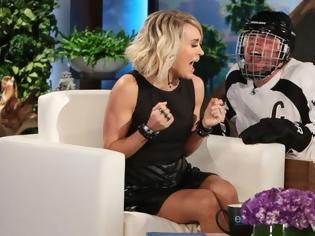 Φωτογραφία για Carrie Underwood: H φάρσα που την έκανε να τσιρίξει στον αέρα εκπομπής [video]