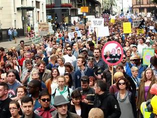 Φωτογραφία για Λονδίνο: Διαδήλωση 20.000 ατόμων υπέρ των προσφύγων
