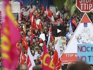Φωτογραφία για Χιλιάδες κόσμου διαδήλωσε σε επτά πόλεις της Γερμανίας κατά της ΤΤΙΡ [video]