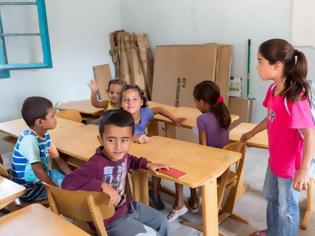 Φωτογραφία για ΡΕΣΙΤΑΛ ΞΕΝΟΦΟΒΙΑΣ! Σε κανένα από τα επτά σχολεία στην Αλεξάνδρεια Ημαθίας δε θέλουν προσφυγόπουλα