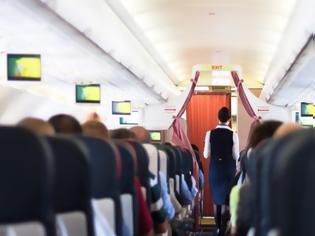Φωτογραφία για Αεροσυνοδοί αποκαλύπτουν τα μυστικά που δεν λένε ποτέ στους επιβάτες