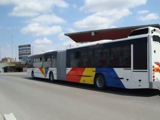 Φωτογραφία για Οι εργαζόμενοι του ΟΑΣΘ πληρώθηκαν για τον Ιούλιο! Τα λεωφορεία επέστρεψαν κανονικά στους δρόμους της Θεσσαλονίκης
