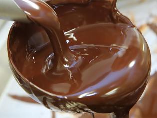 Φωτογραφία για 11 λόγοι για τους οποίους πρέπει να τρώμε σοκολάτα