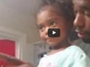 Φωτογραφία για Βίντεο: Αυτός ο μπαμπάς έχει ένα μοναδικό τρόπο να εμψυχώσει την κορούλα του πριν το σχολείο!
