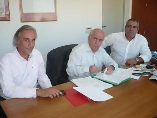 Φωτογραφία για Δήμο Χαλκιδέων: Υπογραφή σύμβασης για το Κλειστό Γυμναστήριο Βασιλικού